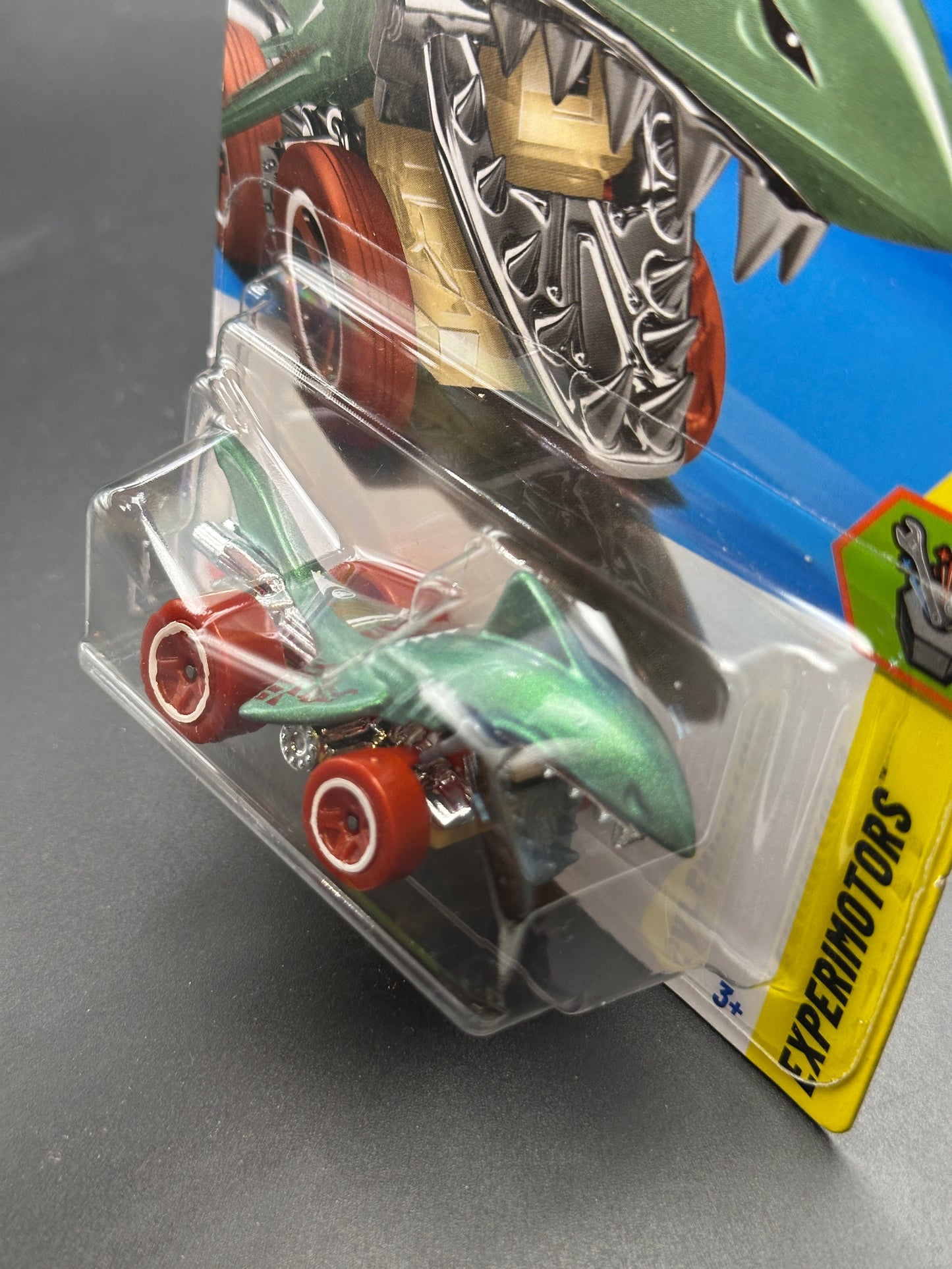 HOT WHEELS - SHARK BITE (2025) - TREASURE HUNT - HW EXPERIMOTORS 10/10