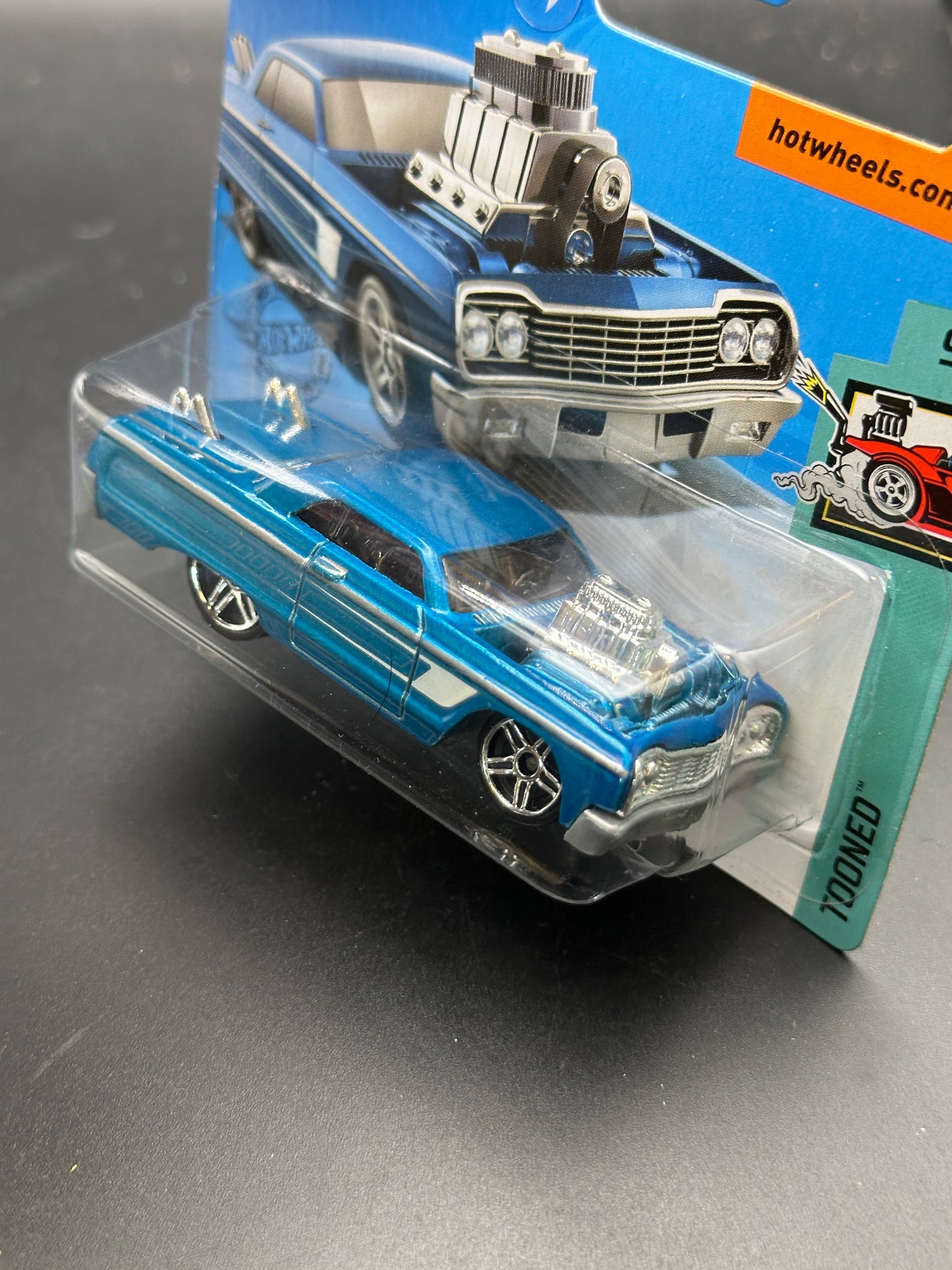 HOT WHEELS - 64 CHEVY IMPALA (2020) - HW TOONED 9/10