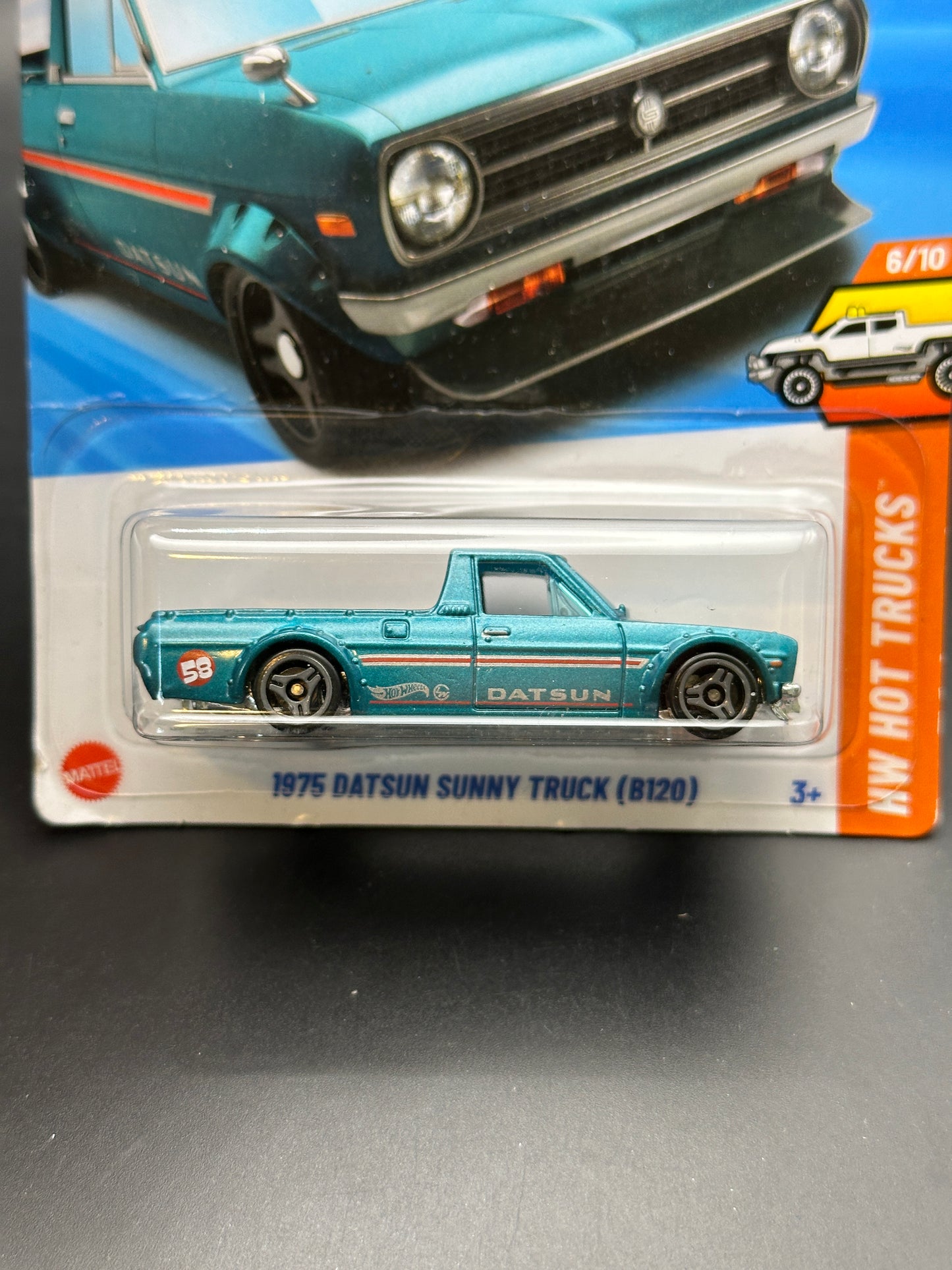 HOT WHEELS - 1975 DATSUN SUNNY TRUCK B120 (2025) - HW HOT TRUCKS 6/10