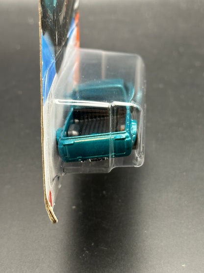 HOT WHEELS - 1975 DATSUN SUNNY TRUCK B120 (2025) - HW HOT TRUCKS 6/10