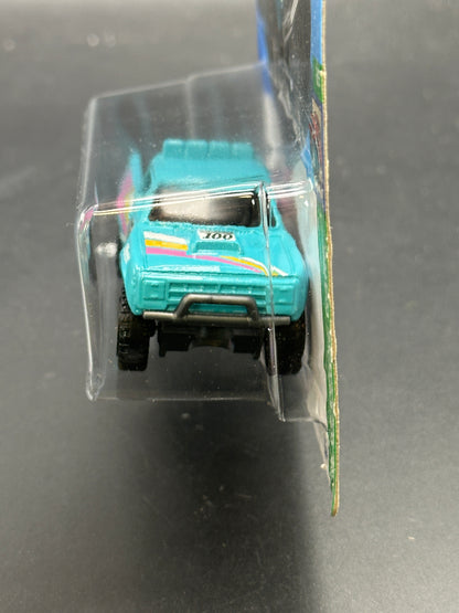 HOT WHEELS - 87 DODGE D100 (2024) - HW REVERSE RAKE 1/5