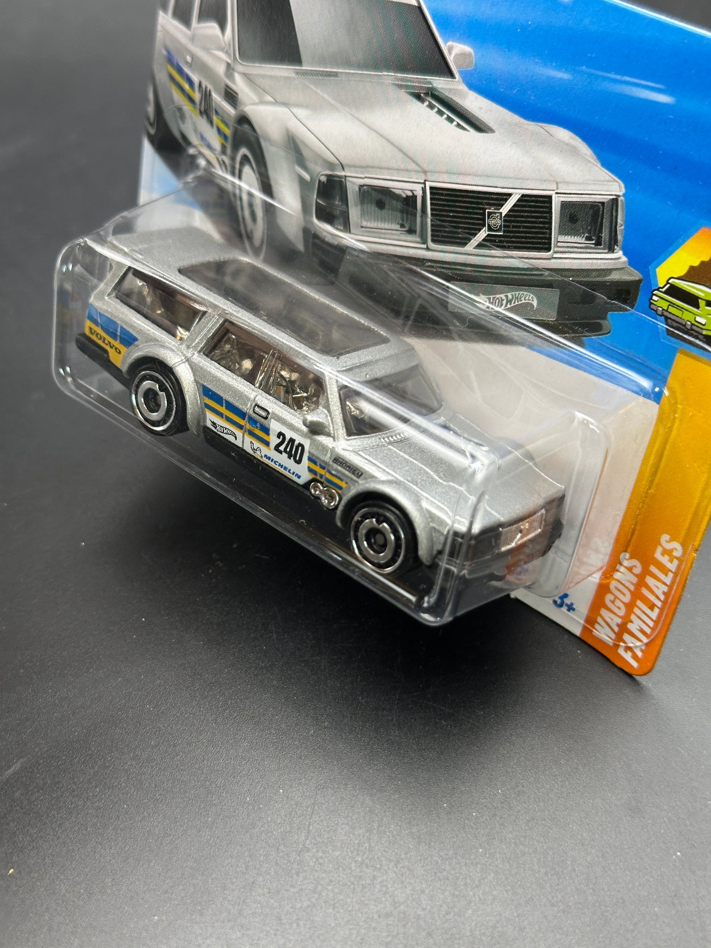 HOT WHEELS - VOLVO 240 DRIFT WAGON (2025) - HW WAGONS 3/5