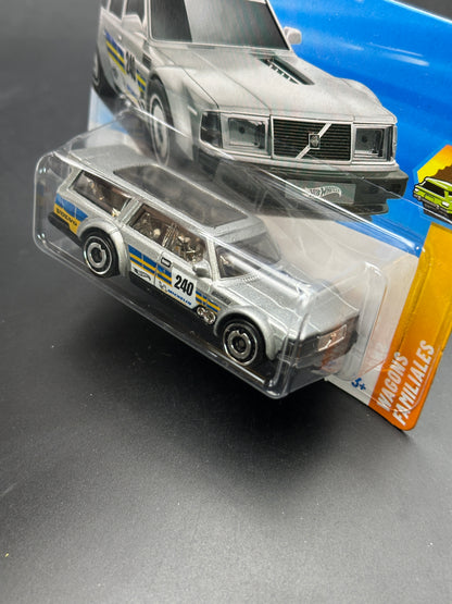 HOT WHEELS - VOLVO 240 DRIFT WAGON (2025) - HW WAGONS 3/5