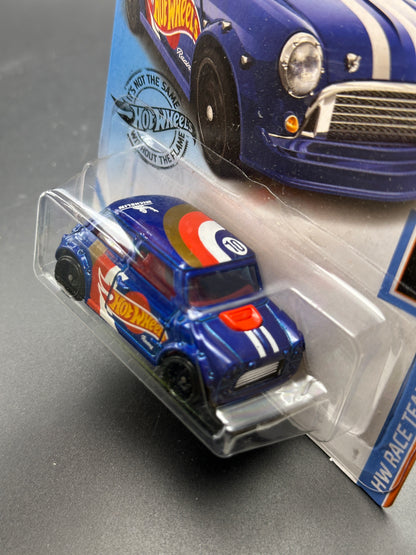 HOT WHEELS - MORRIS MINI (2019) - HW RACE TEAM 5/10