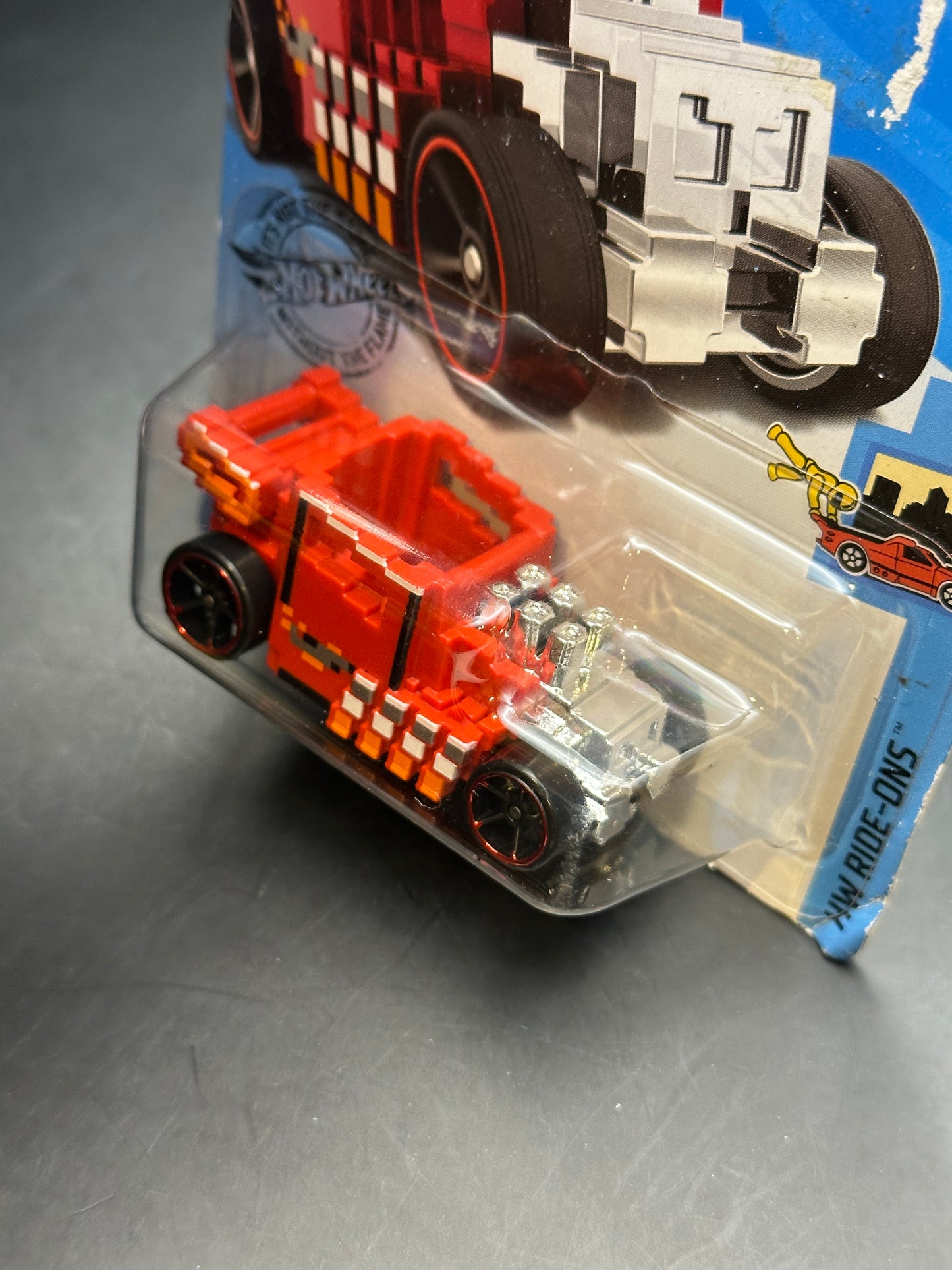 HOT WHEELS - PIXEL SHAKER (2020) - HW RIDE ONS 2/5