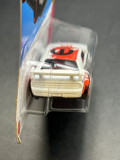 HOT WHEELS - DODGE CHALLENGER DRIFT CAR (2022) - HW DRIFT 3/5
