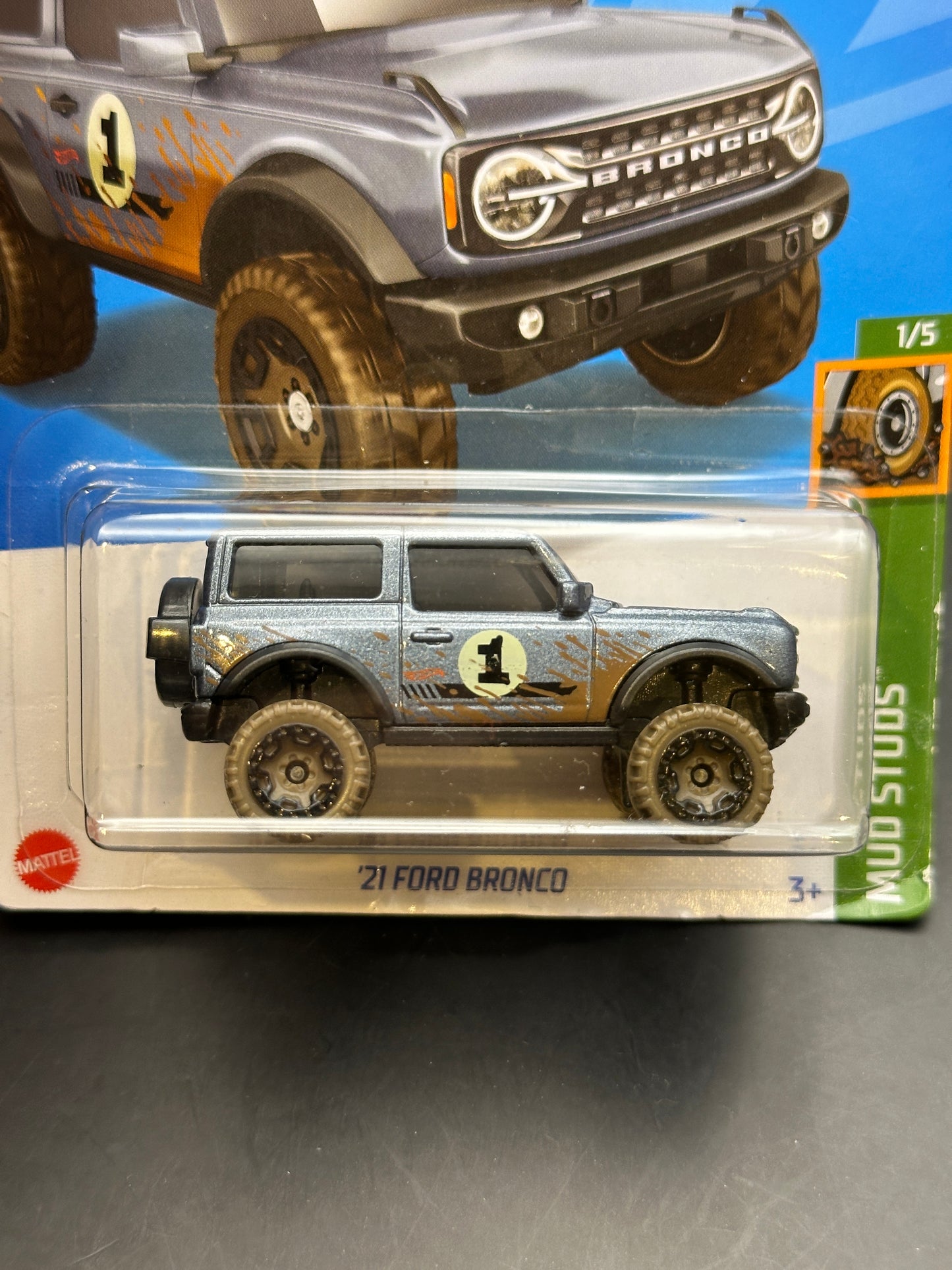 HOT WHEELS - 21 FORD BRONCO (2022) - MUD STUDS 1/5