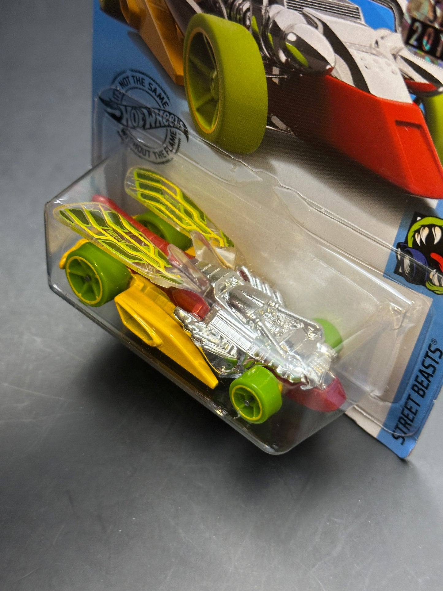 HOT WHEELS - DRAGGIN TAIL (2019) - HW STREET BEASTS 4/10