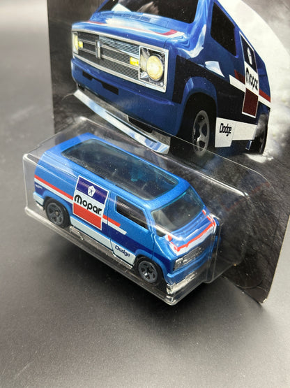 HOT WHEELS - CUSTOM 77 DODGE VAN (2018) - HW MOPAR SERIES 2/8