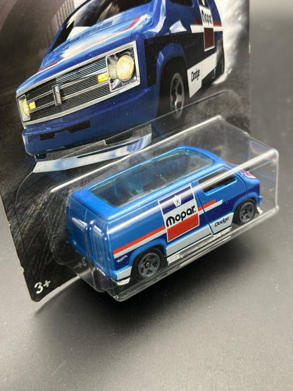 HOT WHEELS - CUSTOM 77 DODGE VAN (2018) - HW MOPAR SERIES 2/8