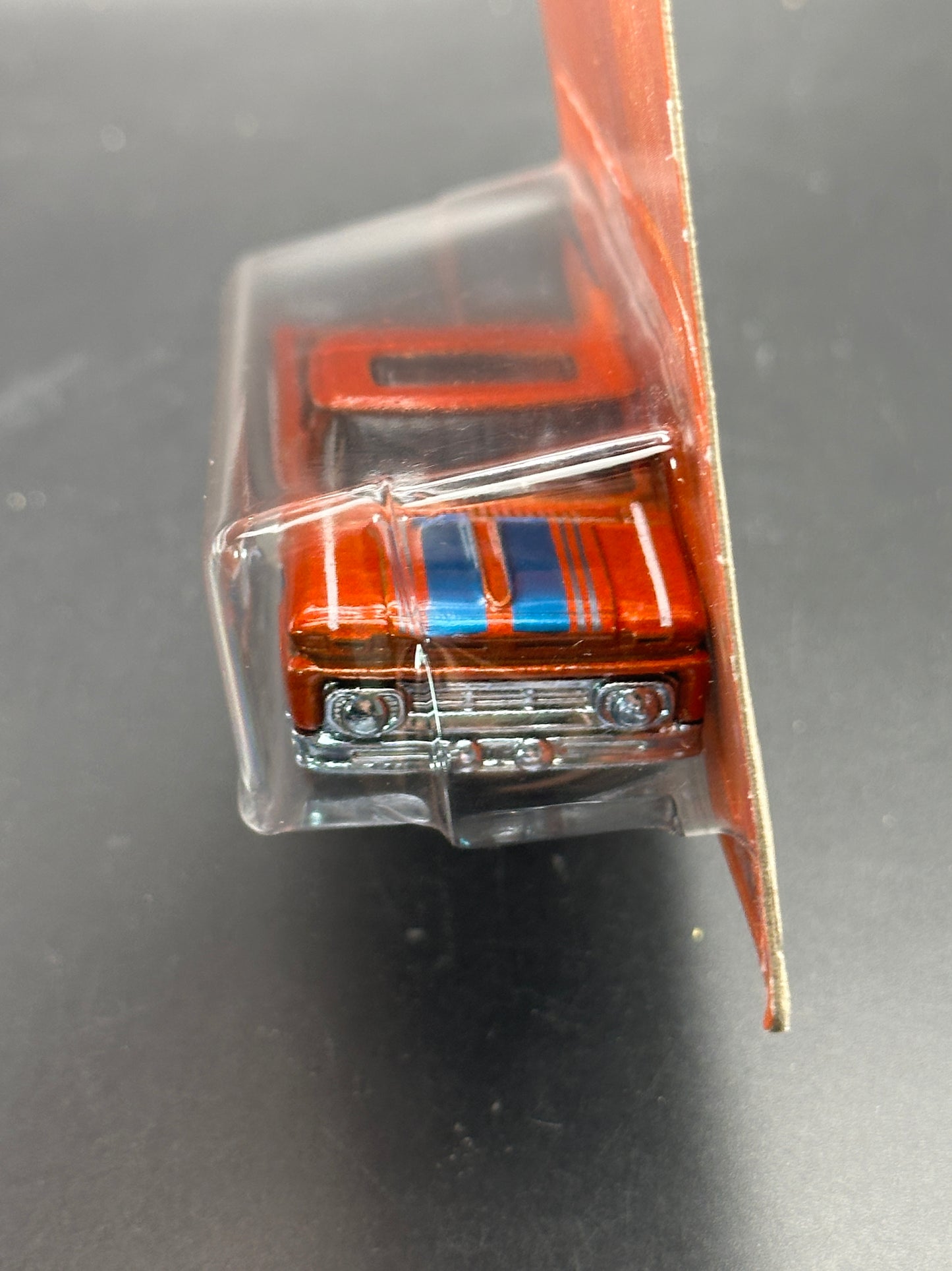 HOT WHEELS - CUSTOM 62 CHEVY PICKUP (2021) - ANNIVERSARY ORANGE & BLUE SERIES 3/5
