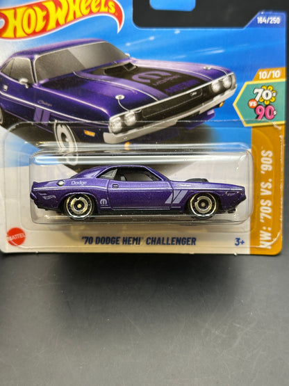 HOT WHEELS - 70 DODGE HEMI CHALLENGER (2025) - HW 70s VS 90s 10/10