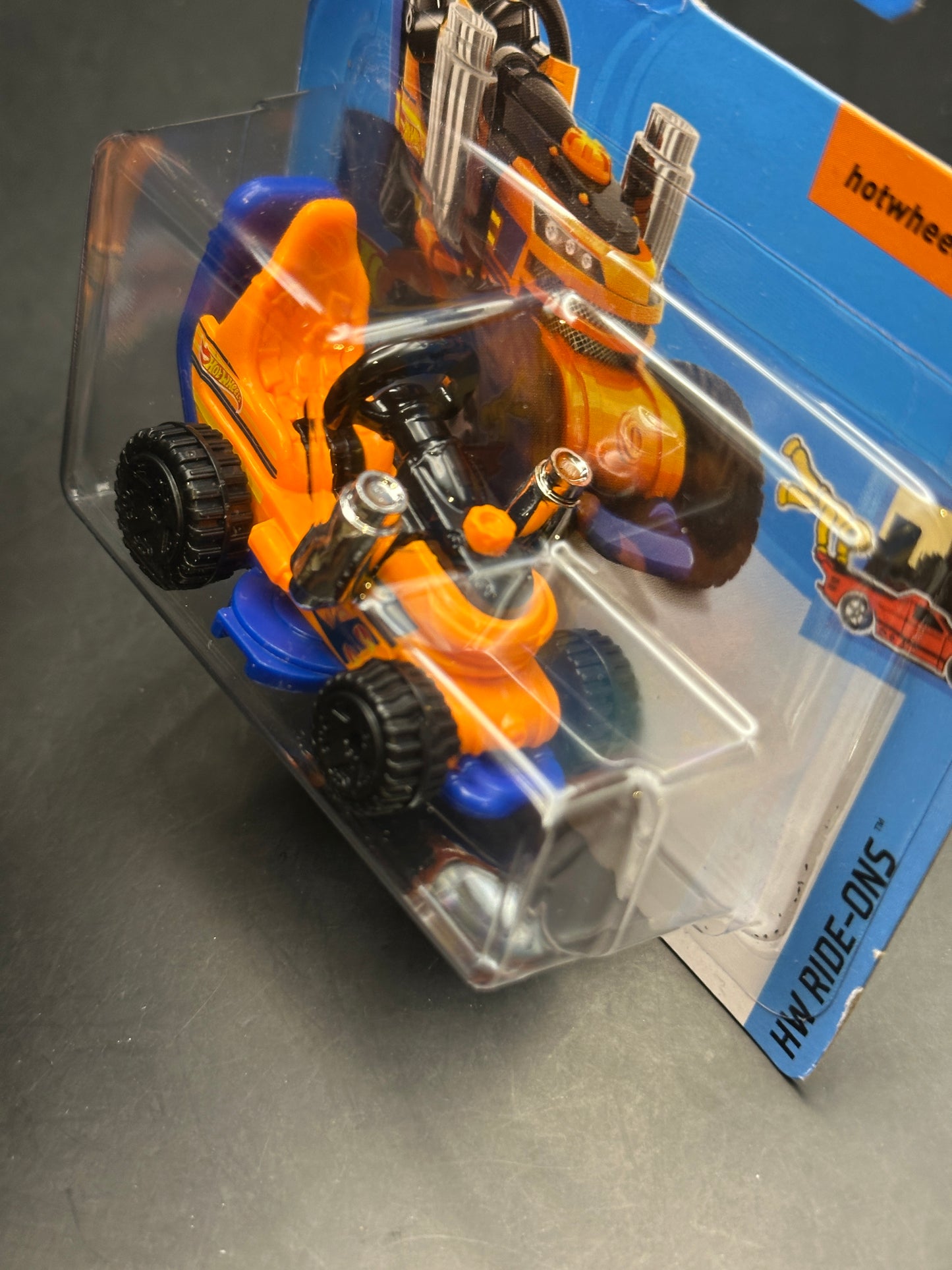 HOT WHEELS - GRASS CHOMPER (2020) - TREASURE HUNT - HW RIDE ONS 5/5