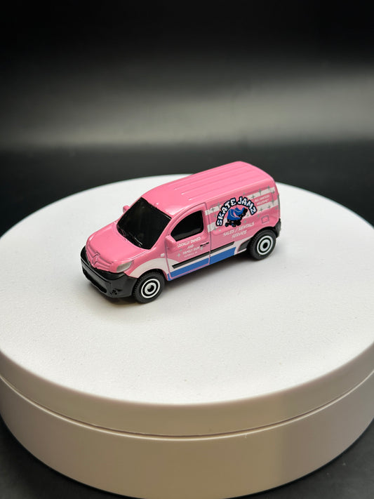 MATCHBOX - 2018 RENAULT KANGOO EXPRESS - DIECAST - LOOSE