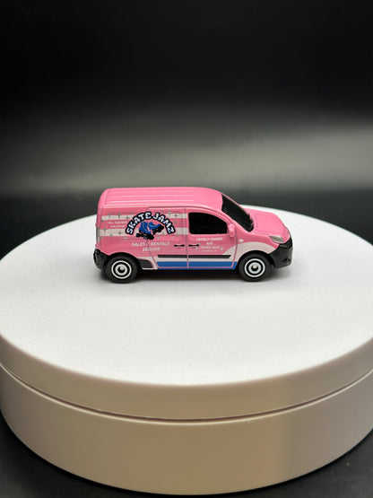 MATCHBOX - 2018 RENAULT KANGOO EXPRESS - DIECAST - LOOSE