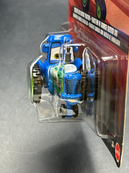 DISNEY PIXAR CARS - CLUTCH AND RACING TRACTOR - CARS - DIECAST