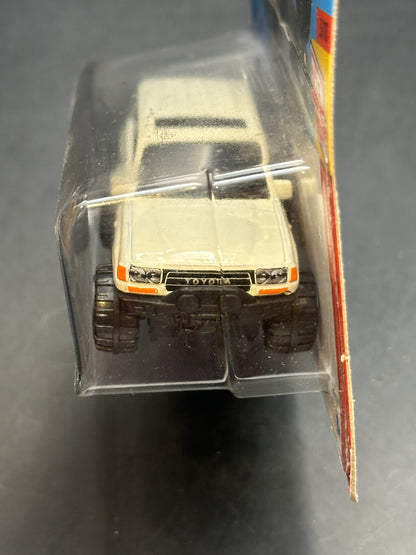 HOT WHEELS - TOYOTA LAND CRUISER 80 (2023) - HW THEN AND NOW 3/10