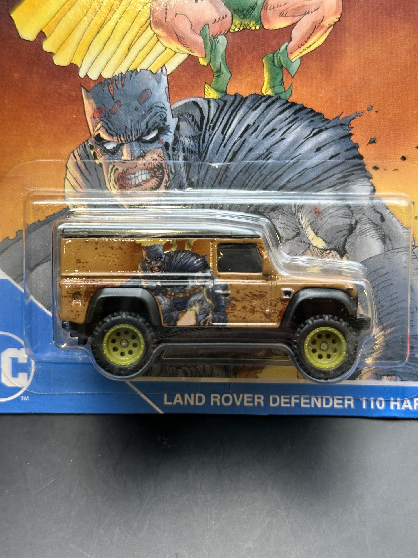HOT WHEELS - LAND ROVER DEFENDER 110 HARD TOP (2022) - BATMAN - POP CULTURE 3/5