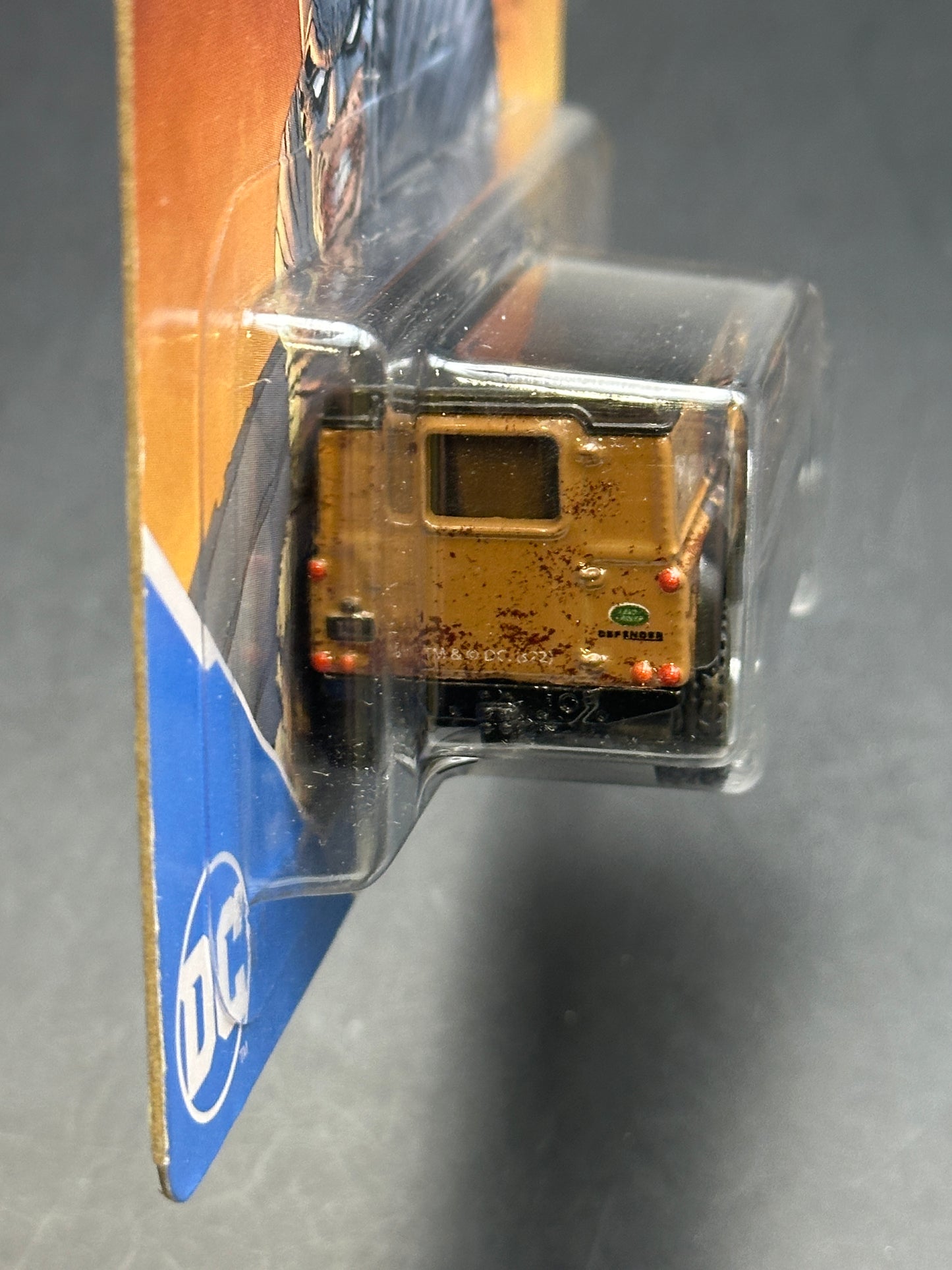 HOT WHEELS - LAND ROVER DEFENDER 110 HARD TOP (2022) - BATMAN - POP CULTURE 3/5