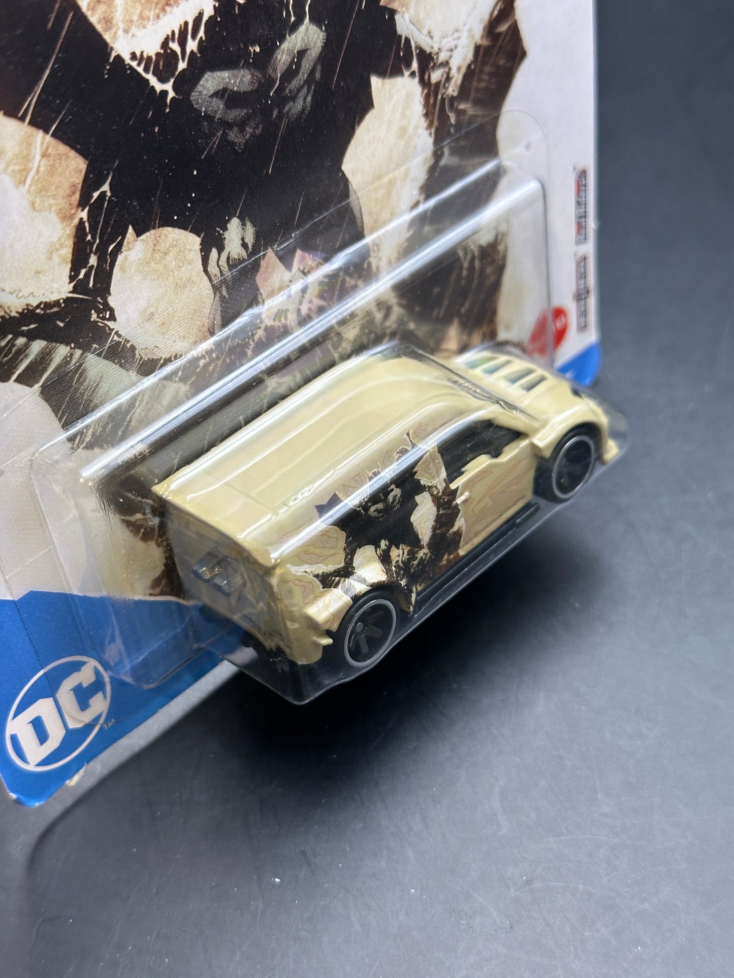 HOT WHEELS - 09 CUSTOM FORD TRANSIT CONNECT (2022) - BATMAN - POP CULTURE 1/5