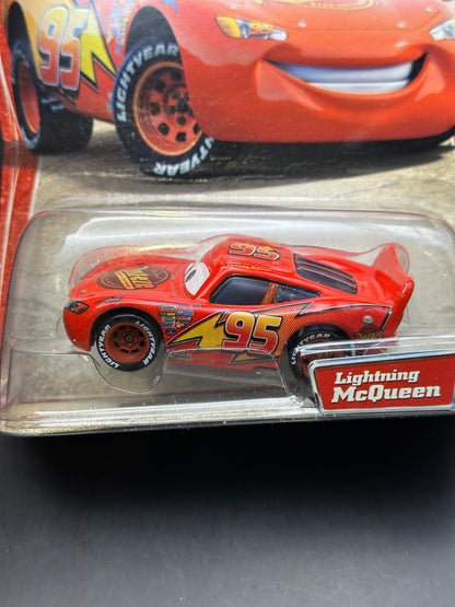 DISNEY PIXAR CARS - LIGHTNING MCQUEEN (2005) - DIECAST