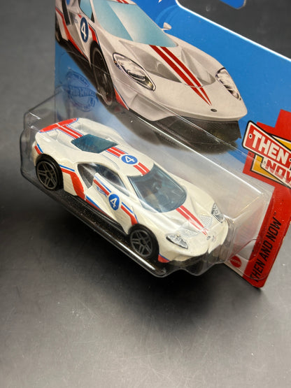 HOT WHEELS - 17 FORD GT - (2021) - HW THEN AND NOW 7/10