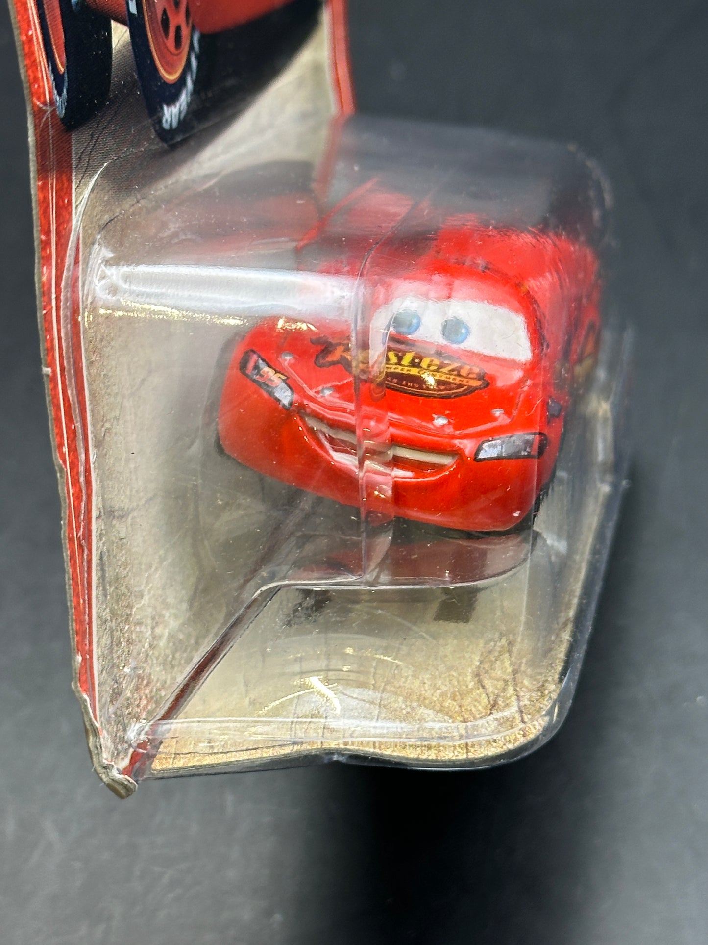 DISNEY PIXAR CARS - LIGHTNING MCQUEEN (2005) - DIECAST