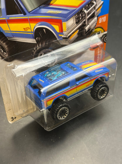 HOT WHEELS - CHEVY BLAZER 4x4 (2017) - HW HOT TRUCKS 8/10
