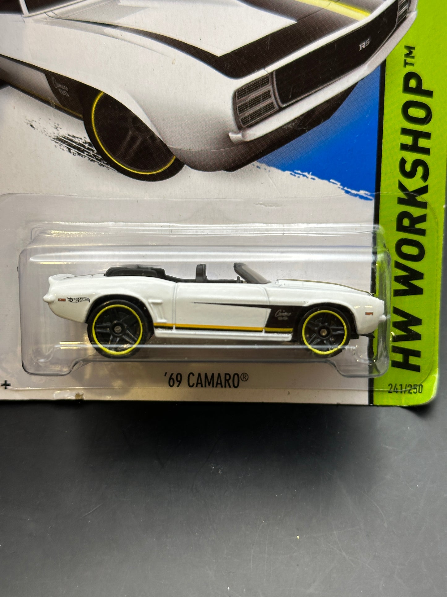 HOT WHEELS - 69 CAMARO CONVERTIBLE (2015) - HW WORKSHOP THEN AND NOW