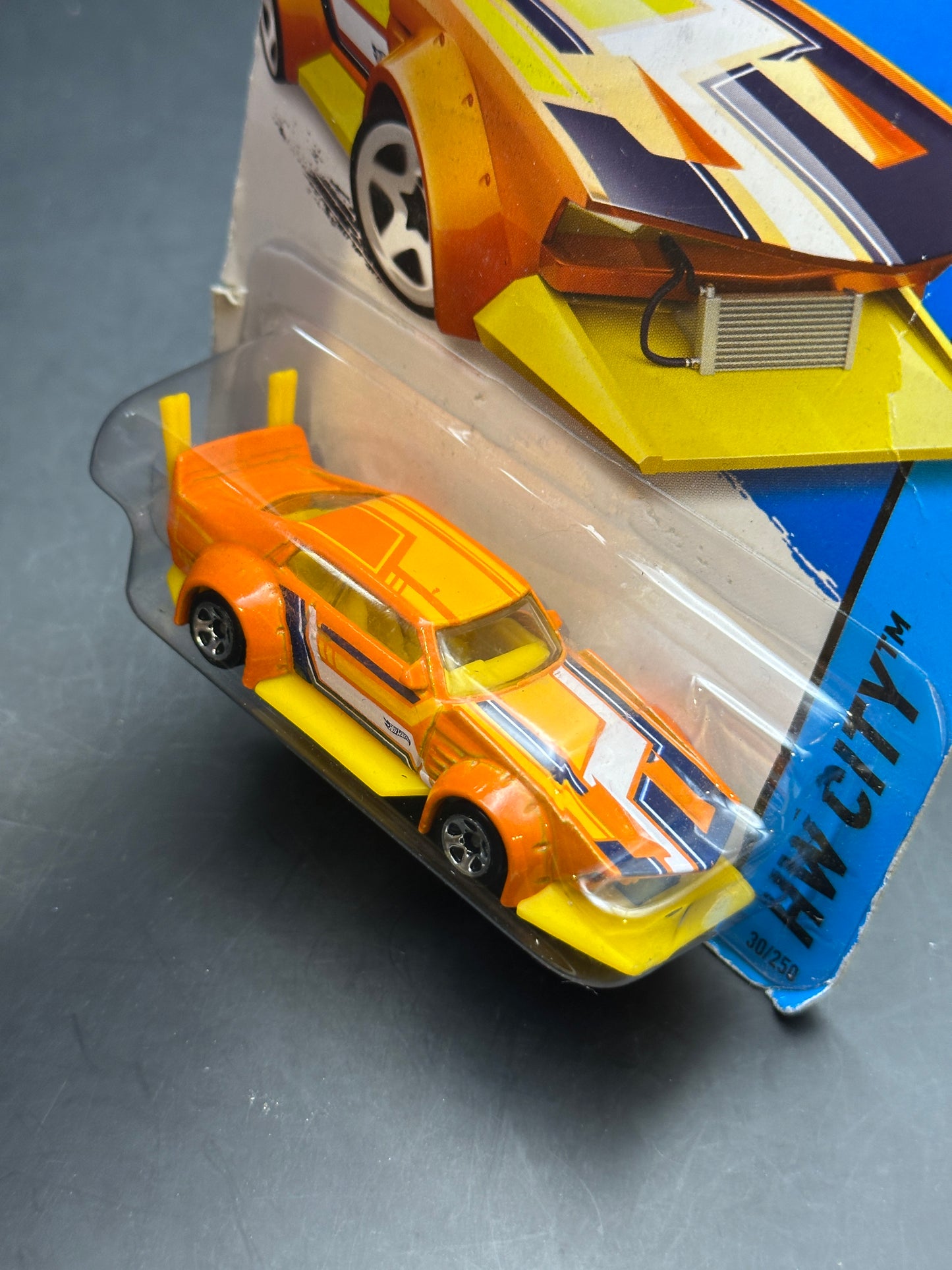 HOT WHEELS - MAD MANGA (2015) - HW CITY HW ART CARS