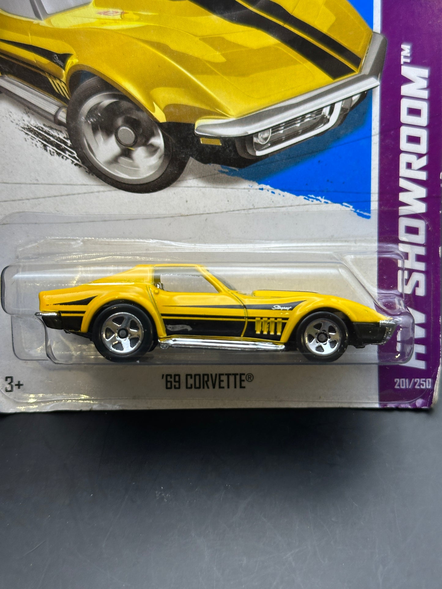 HOT WHEELS - 69 CORVETTE (2013) - HW SHOWROOM