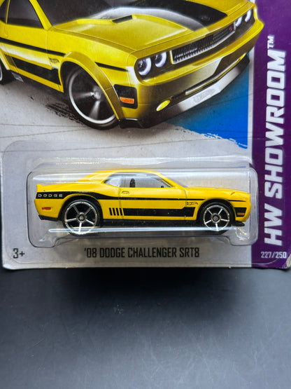 HOT WHEELS - 08 DODGE CHALLENGER SRT8 (2013) - HW SHOWROOM
