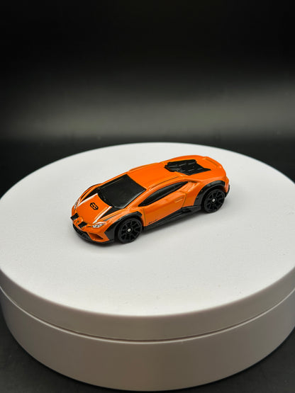 HOT WHEELS - LAMBORGHINI HURACAN STERRATO (2024) - HW DIRT 6/10 - LOOSE