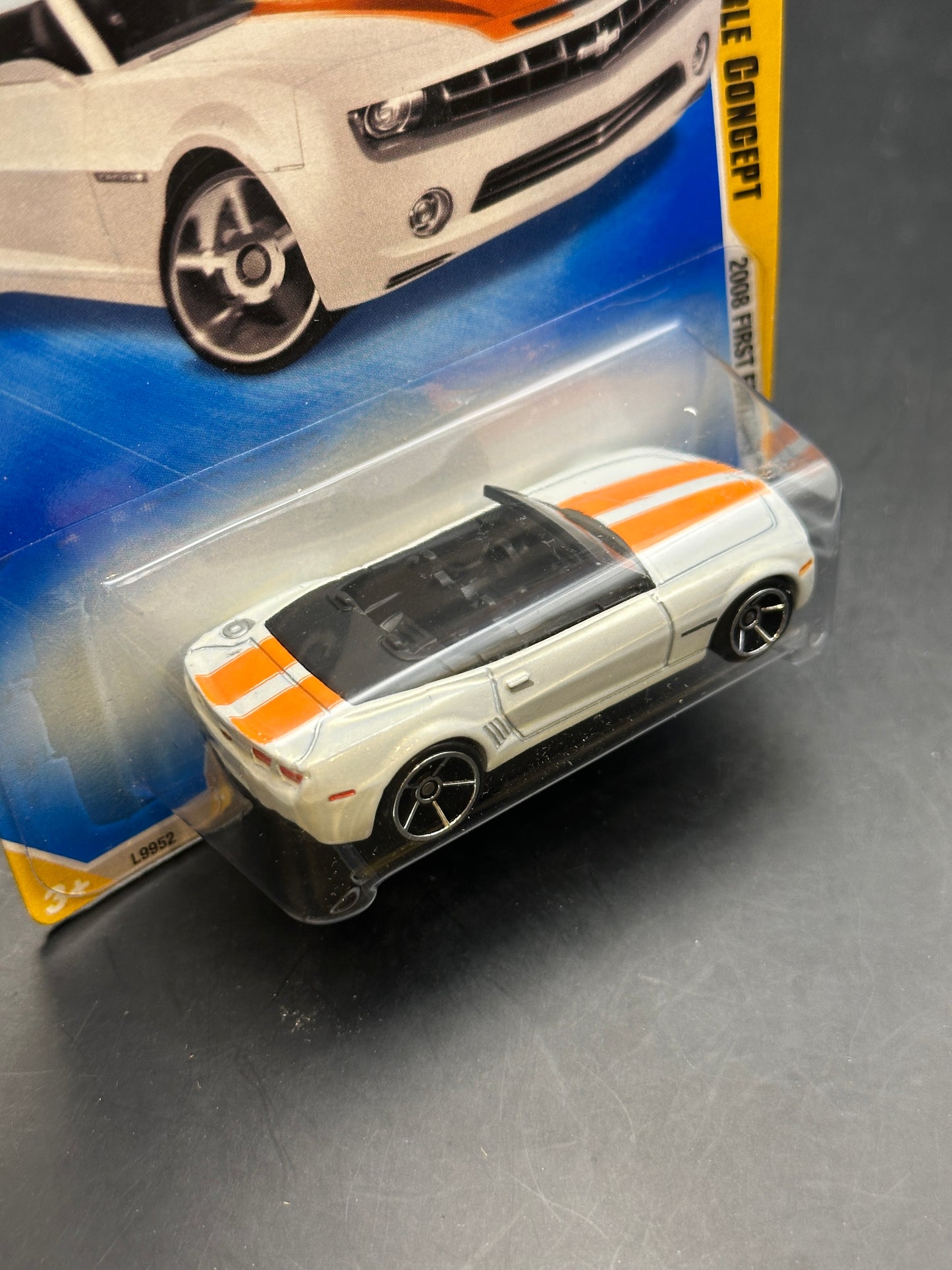 HOT WHEELS - CAMARO CONVERTIBLE CONCEPT (2008) - HW 2008 FIRST EDITIONS 37/40