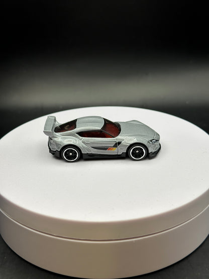 HOT WHEELS - 20 TOYOTA GR SUPRA (2026) - HW THEN AND NOW 6/10 - LOOSE