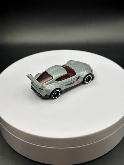 HOT WHEELS - 20 TOYOTA GR SUPRA (2026) - HW THEN AND NOW 6/10 - LOOSE
