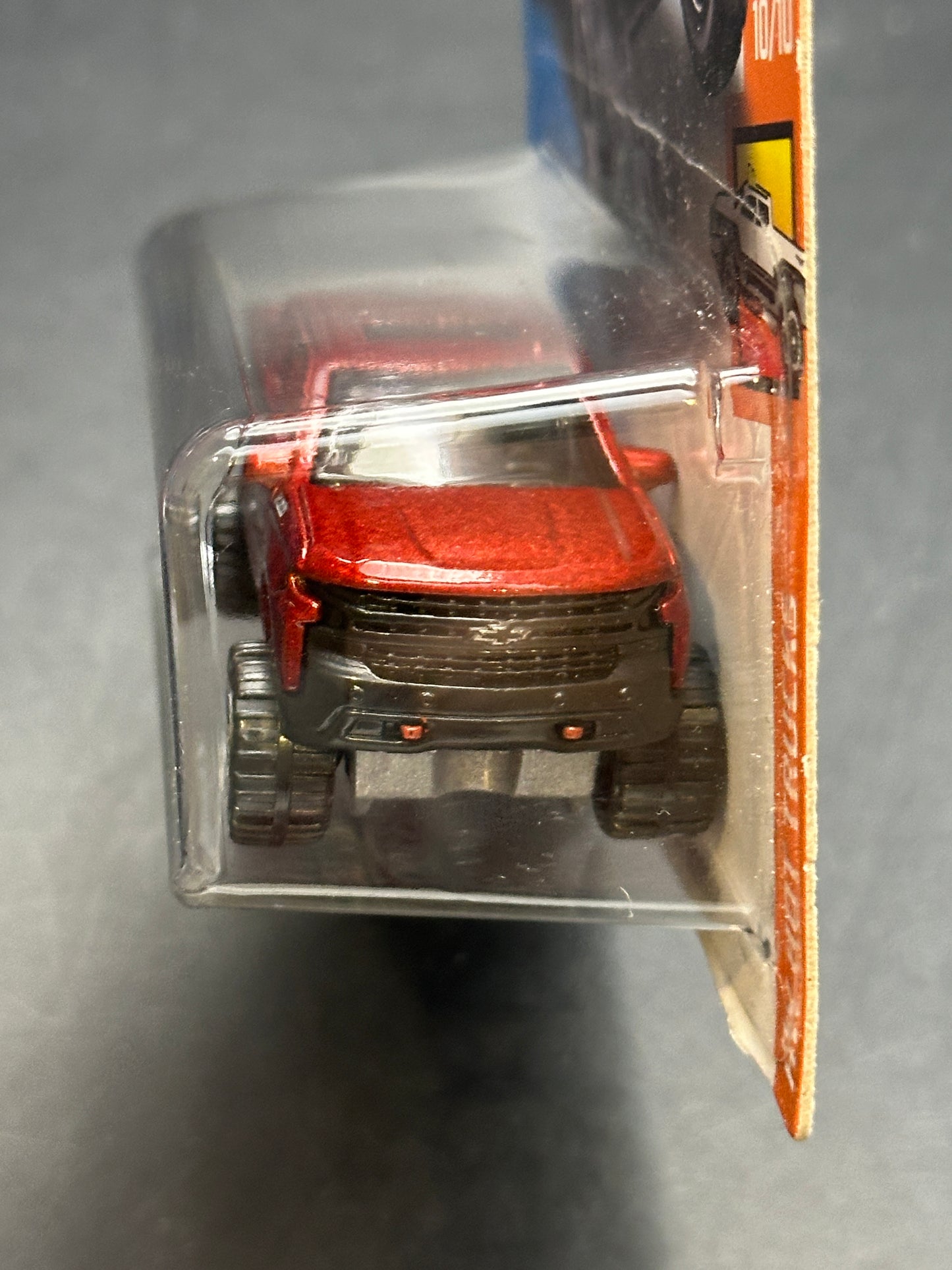 HOT WHEELS - 19 CHEVY SILVERADO TRAIL BOSS LT (2018) - HW HOT TRUCKS 10/10