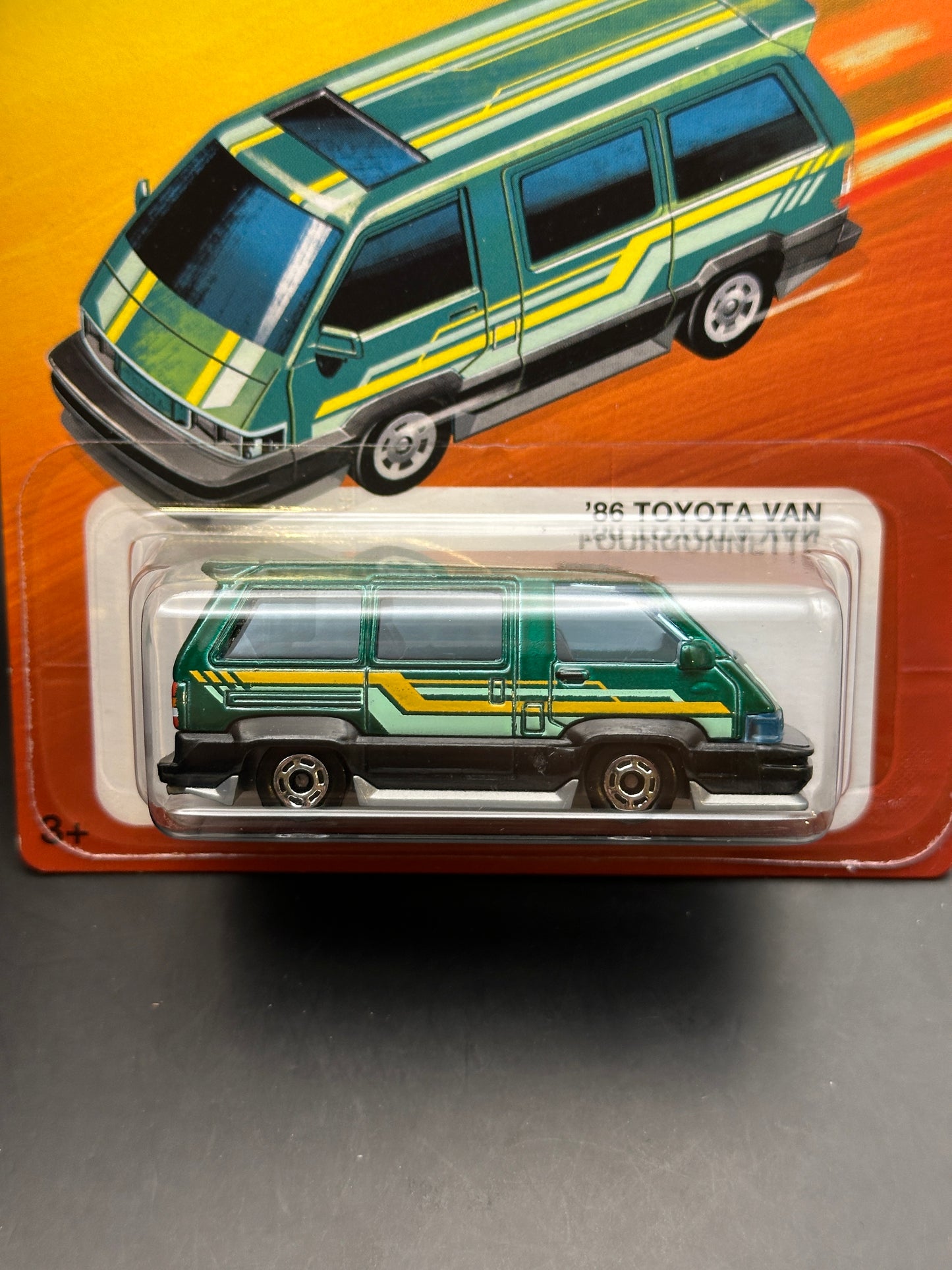 HOT WHEELS - 86 TOYOTA VAN (2026) - THE HOT ONES 6/8