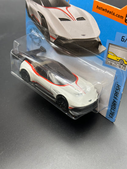 HOT WHEELS - ASTON MARTIN VULCAN (2020) - HW FACTORY FRESH 6/10