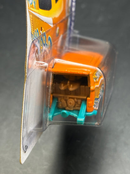 HOT WHEELS - VOLKSWAGEN KOOL KOMBI (2013) - HW SHOWROOM