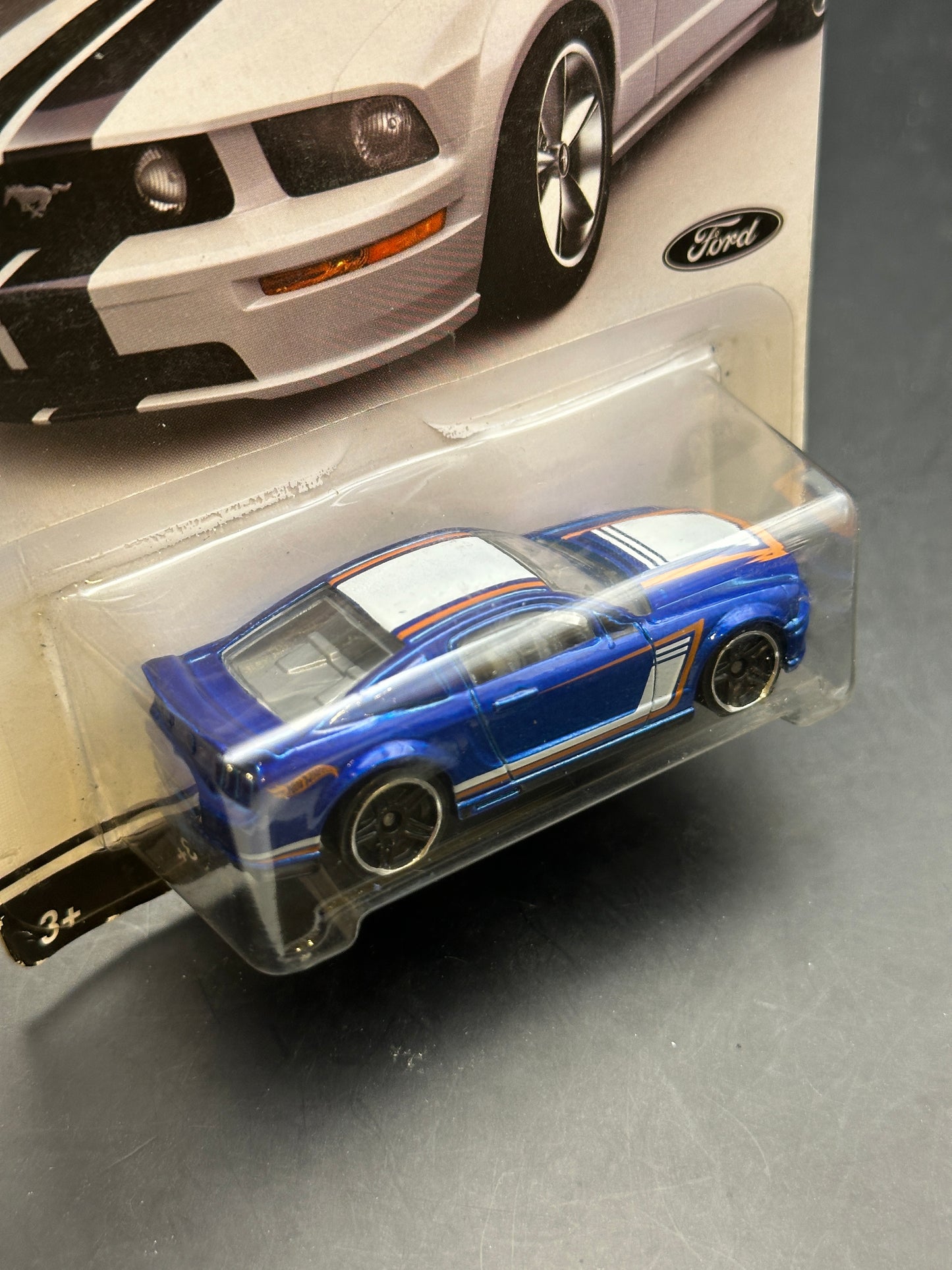 HOT WHEELS - 07 FORD MUSTANG (2014) MUSTANG 50 YEARS 6/8