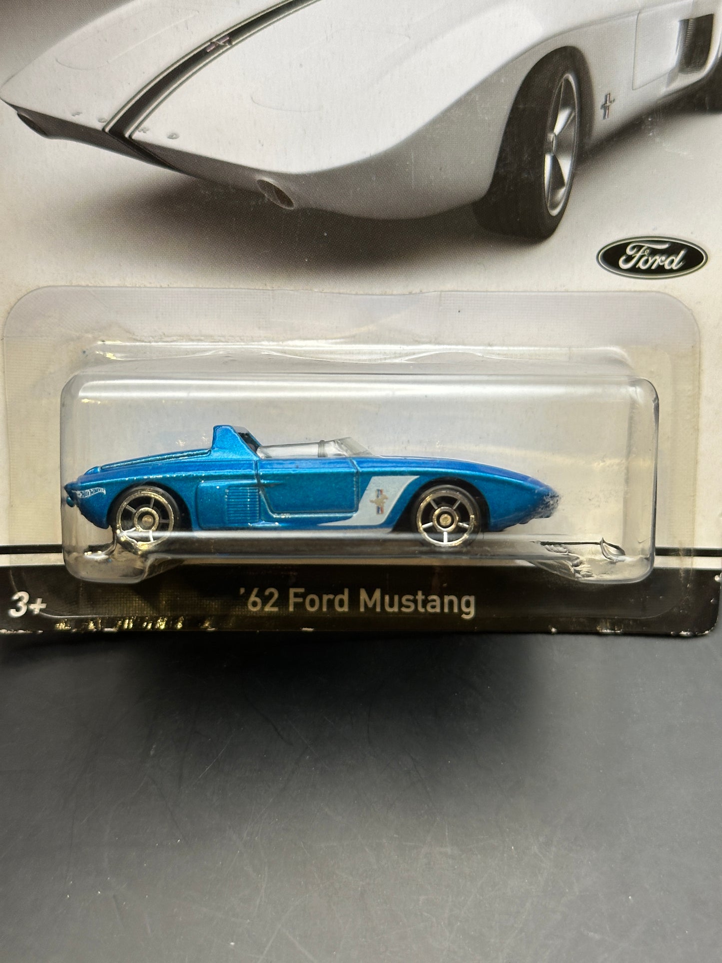 HOT WHEELS - 62 FORD MUSTANG (2014) MUSTANG 50 YEARS 1/8
