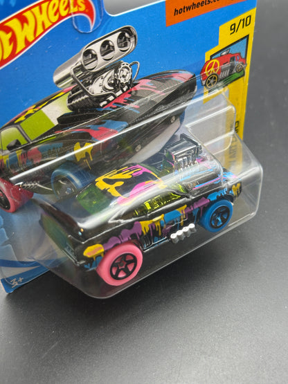 HOT WHEELS - TOONED 69 CAMARO Z28 (2018) - HW ART CARS 9/10