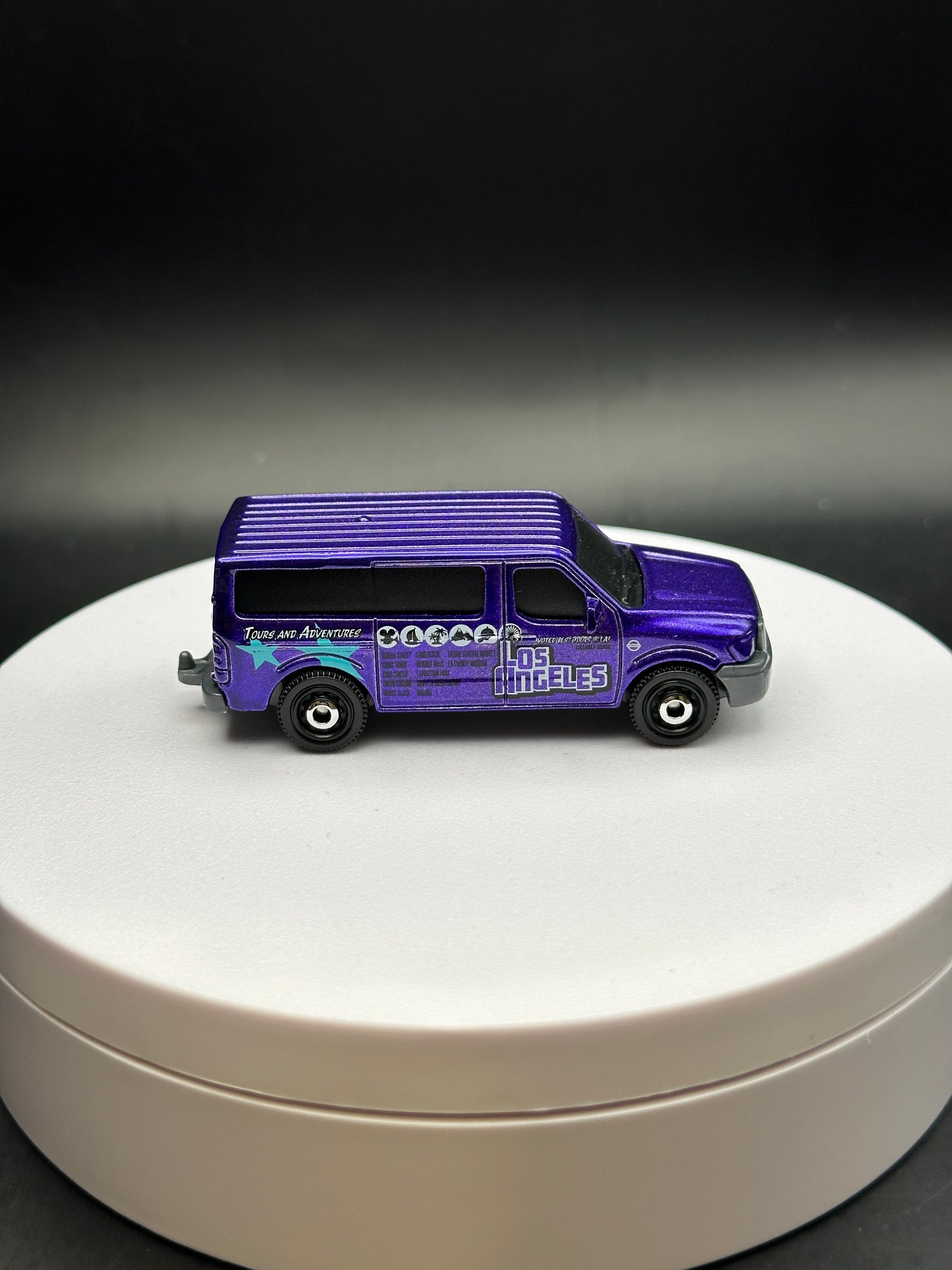 MATCHBOX - 2014 NISSAN NV VAN - DIECAST - LOOSE