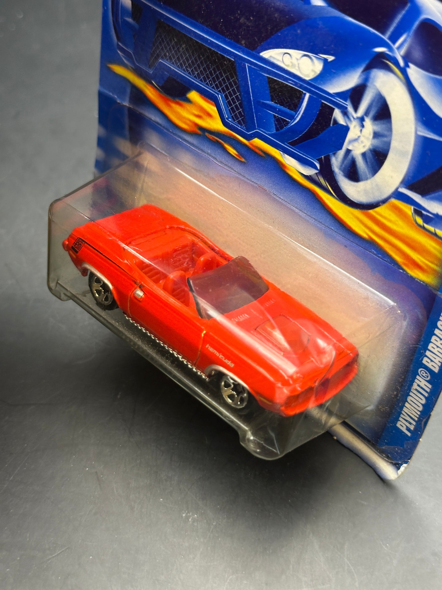 HOT WHEELS - 1970 PLYMOUTH BARRACUDA (2001) - HW MAINLINE