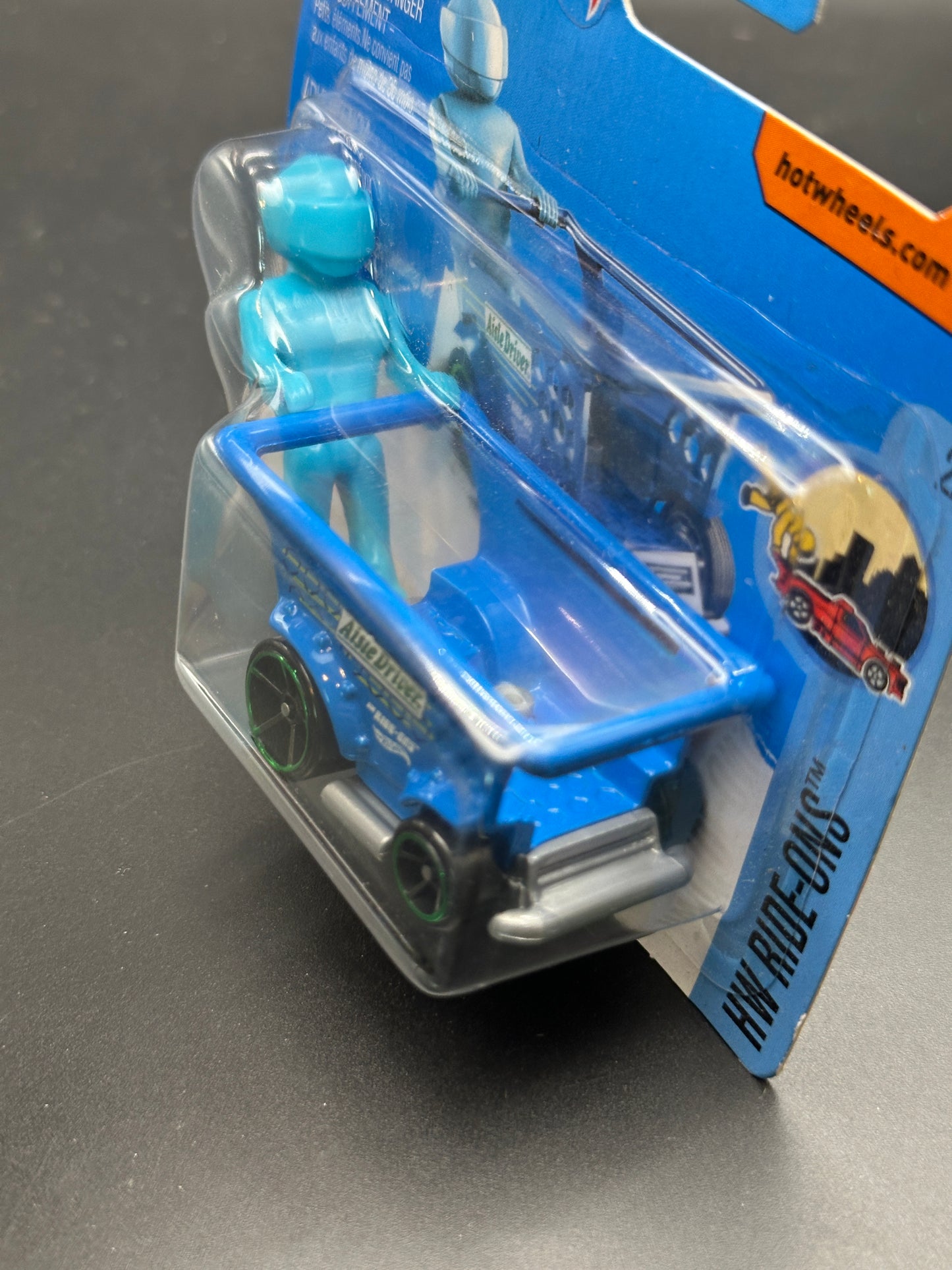 HOT WHEELS - AISLE DRIVER (2017) - HW RIDE ONS 2/5
