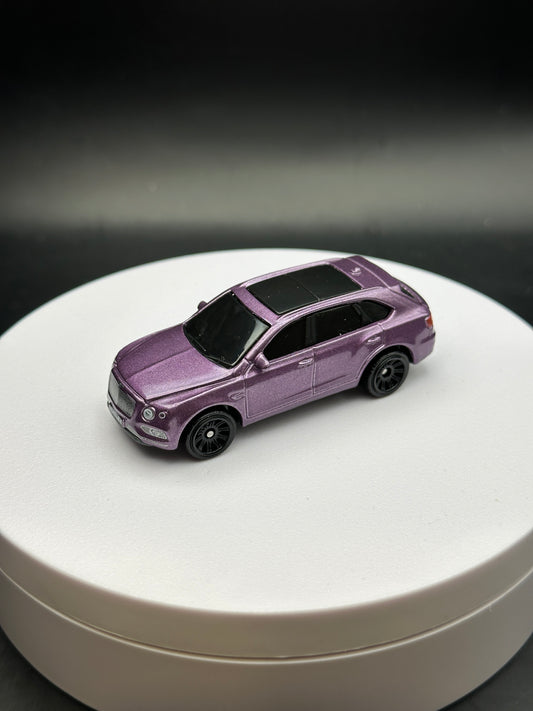 MATCHBOX - 2018 BENTLEY BENTAYGA - DIECAST - LOOSE