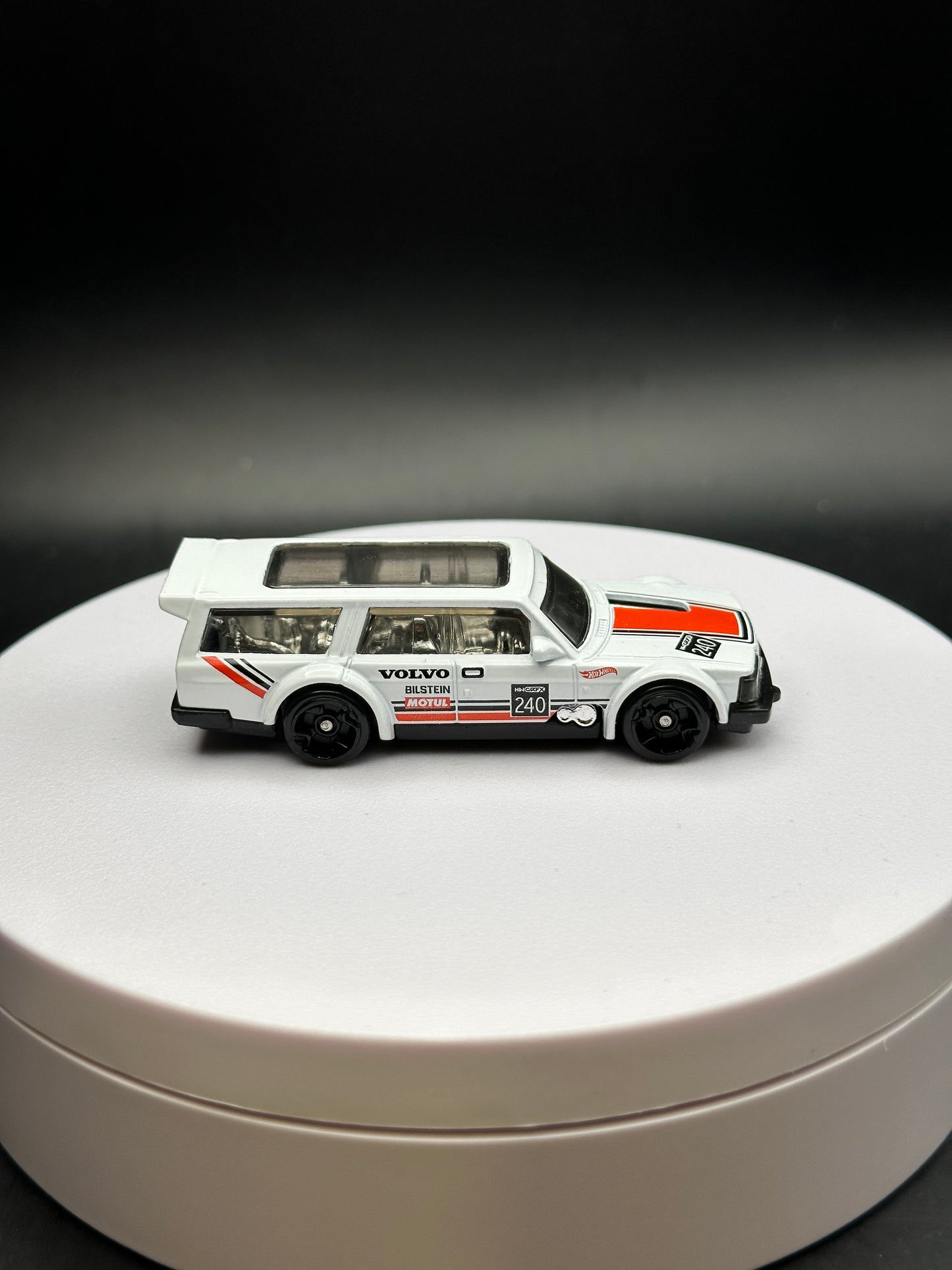 HOT WHEELS - VOLVO 240 DRIFT WAGON (2024) - HW EUROPEAN THEME 6 PACK - LOOSE
