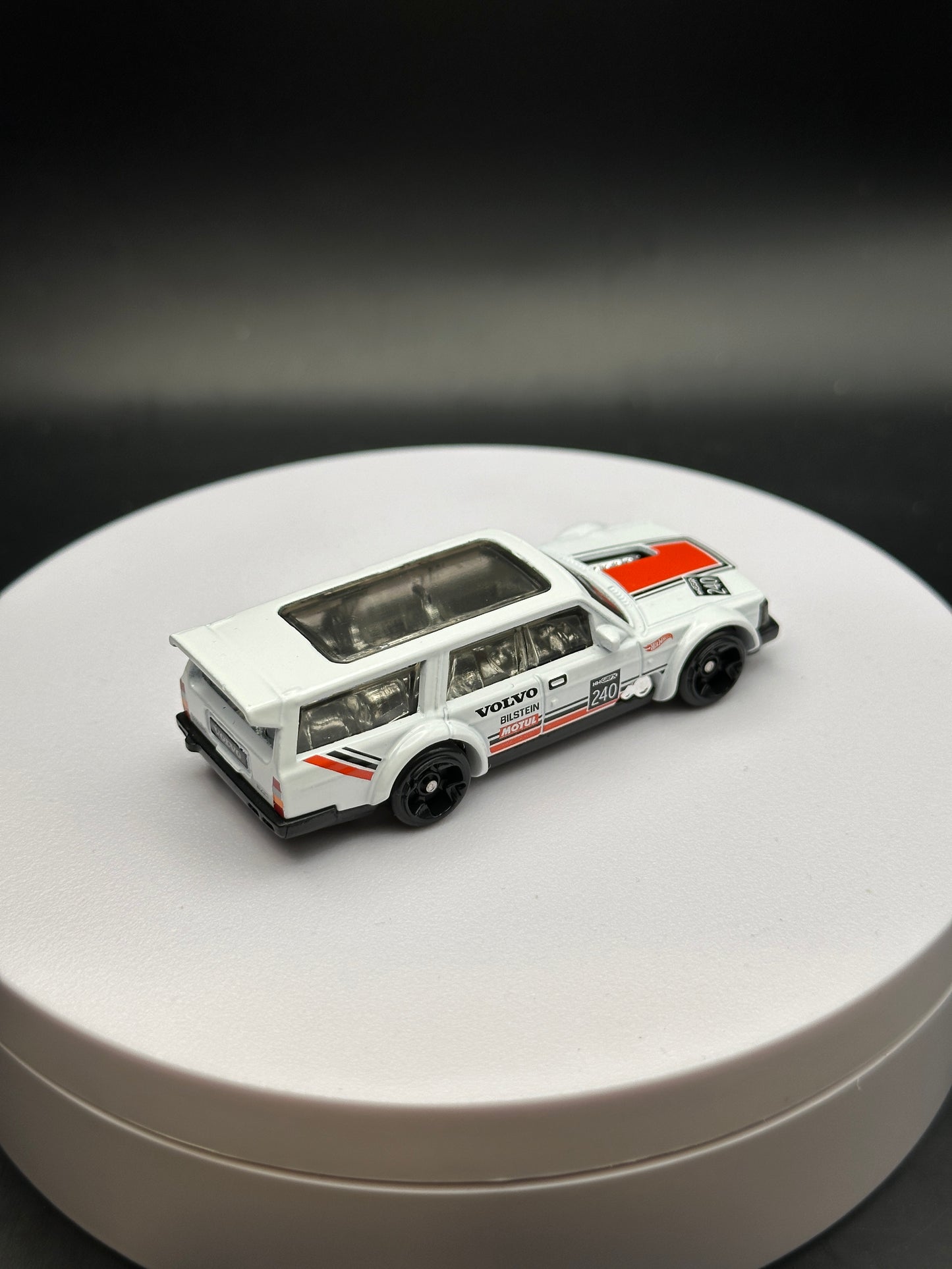 HOT WHEELS - VOLVO 240 DRIFT WAGON (2024) - HW EUROPEAN THEME 6 PACK - LOOSE