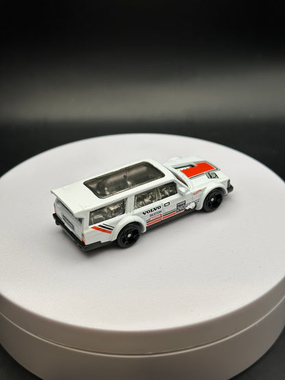 HOT WHEELS - VOLVO 240 DRIFT WAGON (2024) - HW EUROPEAN THEME 6 PACK - LOOSE